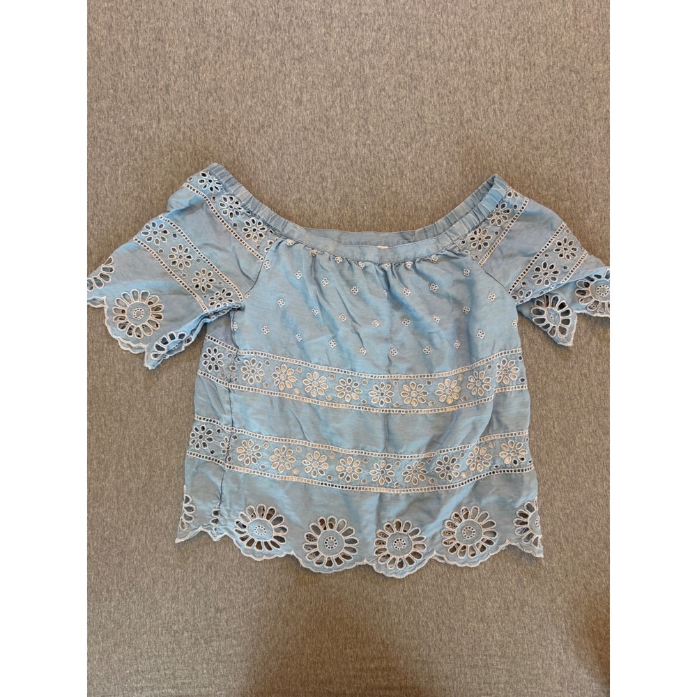 Crown & Ivy Blue Chambray Eyelet Off The Shoulder Top XS Scalloped Hem Floral